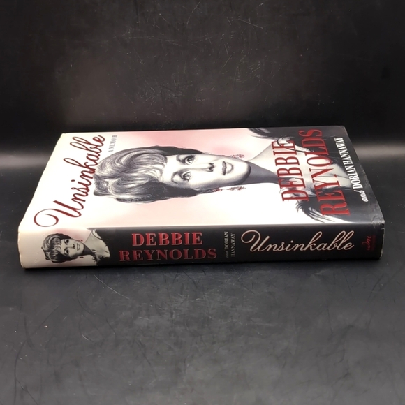 Genuine Authentic Debbie Reynolds Signed Autographed Book "Unsinkable A Memoir" - Picture 8 of 10